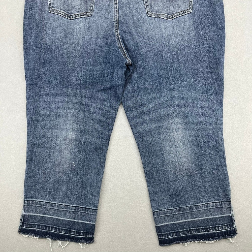 Lucky Brand Emma Crop Jeans Womens 20W Blue Medium Wash Distressed Raw Hem Denim - Picture 14 of 16